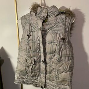 Mossimo puffy vest